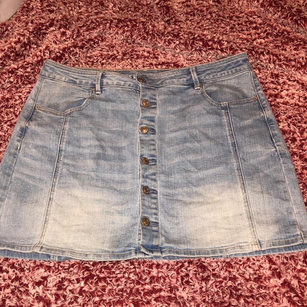 Super stretch jean shorts